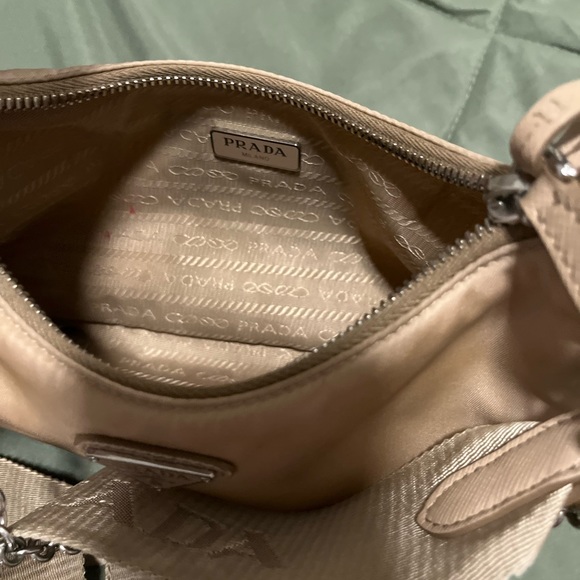 Prada re-edition 2005 Nylon bag - Picture 4 of 12